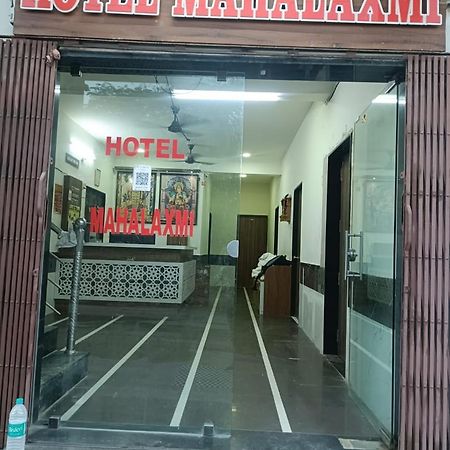 Hotel Mahalaxmi Дварка Экстерьер фото
